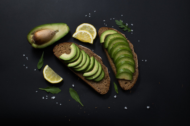 bread with avocado - Φωτογραφία, εικόνα