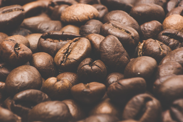 roasted coffee beans - Фото, зображення