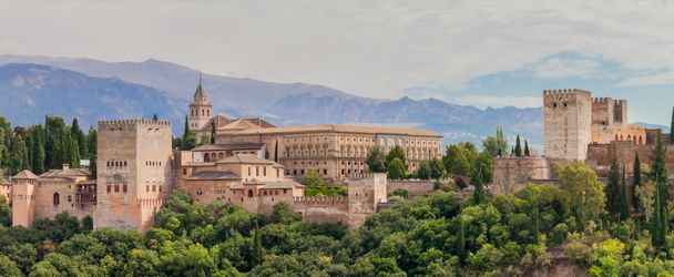 Vista para Alhambra
  - Foto, Imagem