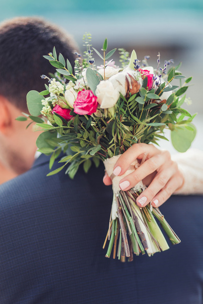 Svatba. V obleku ženich a nevěsta v bílém oblečení stan - Fotografie, Obrázek