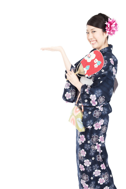 Beautiful kimono woman - Fotoğraf, Görsel