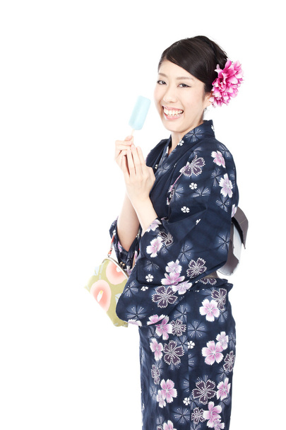 Beautiful kimono woman - Foto, Bild