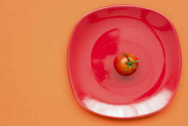 Tek domates kırmızı - Fotoğraf, Görsel