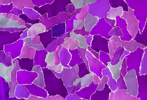 Creatieve sfeer kunst mood board collage blad in kleur idee roze, paars, grijs, wit gemaakt van gescheurd magazine en drukwerk papier met de kleuren en texturen - Foto, afbeelding