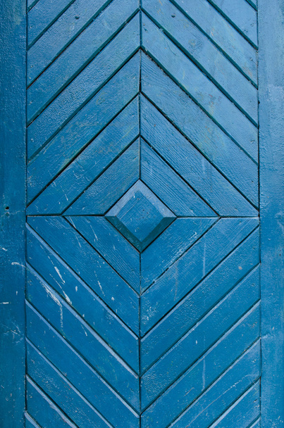 Старая дверь в центре города
 - Фото, изображение