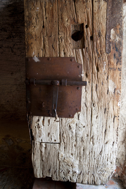 Деревянная дверь - Фото, изображение