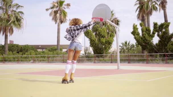 girl riding on roller skates - Footage, Video