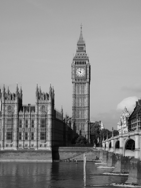 Casas del Parlamento en Londres en blanco y negro
 - Foto, imagen