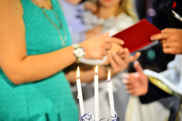 Χριστιανοί Ορθόδοξοι τελετουργία του όνομα-δόσιμο βάπτισμα - Φωτογραφία, εικόνα
