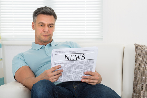 Man Reading Newspaper  - Фото, изображение