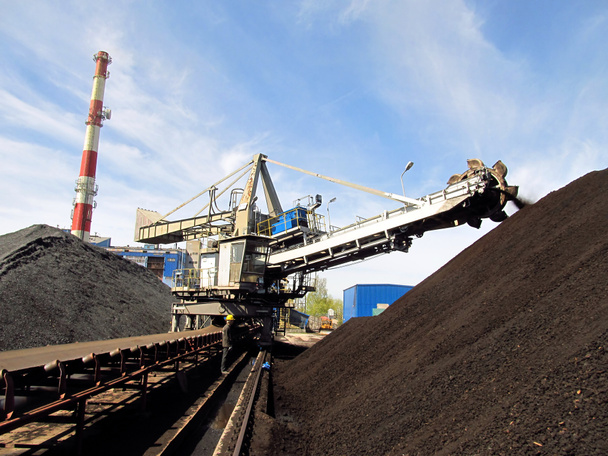 Stockage du charbon dans les centrales électriques
 - Photo, image