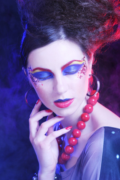 beautiful woman with bright make up - Foto, Imagen