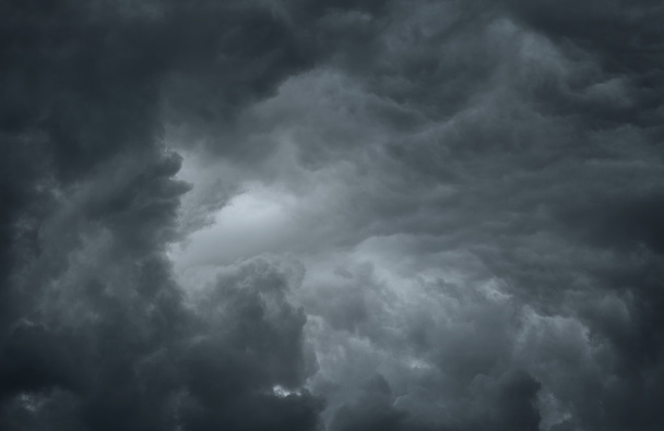dramatische hemel voor de storm - Foto, afbeelding