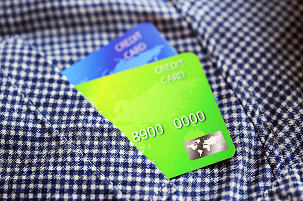 Πιστωτικές κάρτες στην τσέπη  - Φωτογραφία, εικόνα