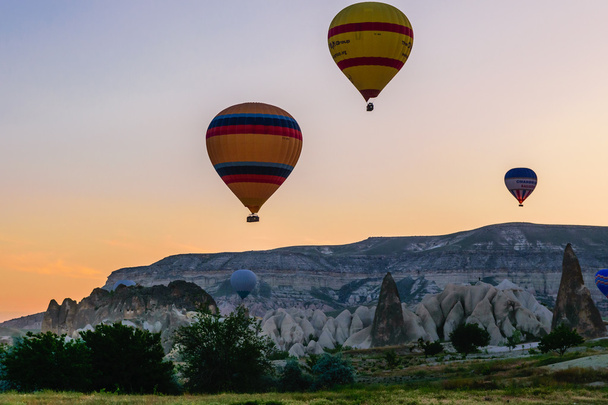 Hot air balloon over Cappadocia, Turkey - Zdjęcie, obraz