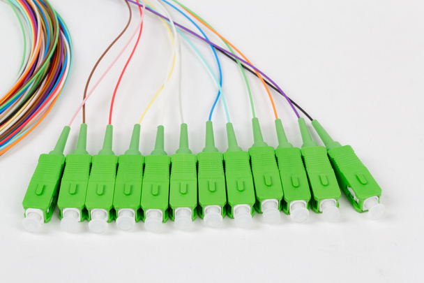 conectores SC de fibra óptica verde
 - Foto, Imagen