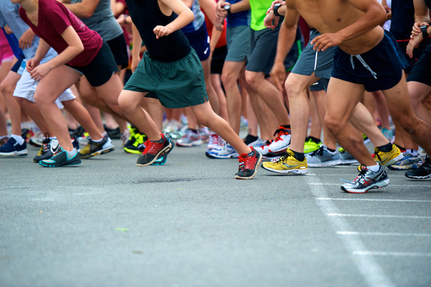 joggers starten race - Foto, afbeelding
