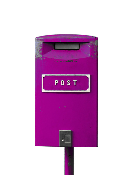 Фиолетовый почтовый ящик с белой буквы изолированы на белом фоне
 - Фото, изображение