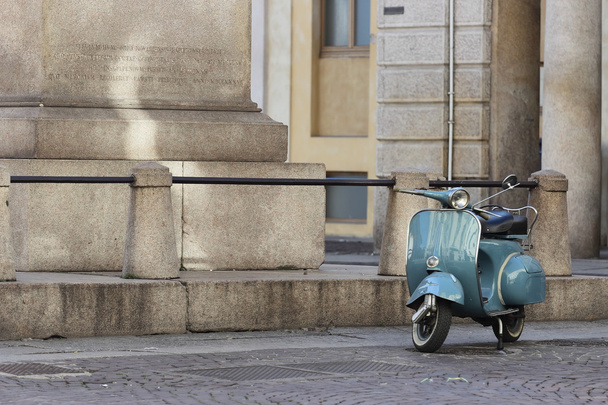 Старовинними італійськими скутер
 - Фото, зображення