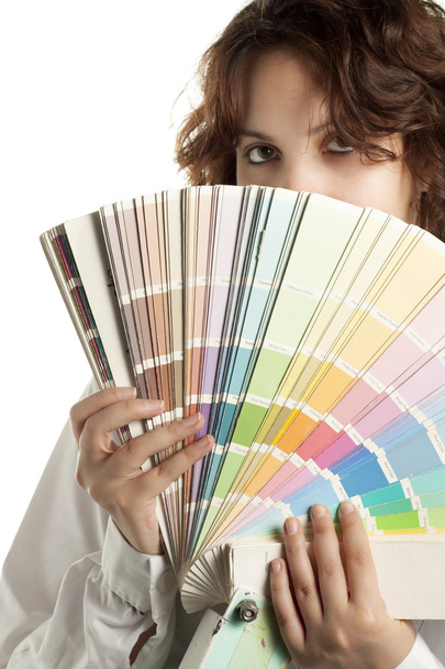 γυναίκα με δείγμα χρώματος - Φωτογραφία, εικόνα