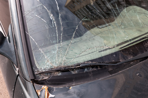 Hasarlı araç penceresi - Fotoğraf, Görsel