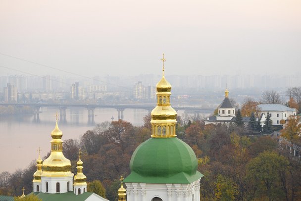 Όμορφη θέα το Κίεβο και το ποταμό Δνείπερο, σε Kiev Ουκρανία νωρίς το απόγευμα - Φωτογραφία, εικόνα