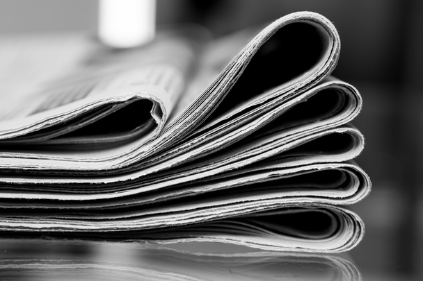 Gazeteler yığını - Fotoğraf, Görsel