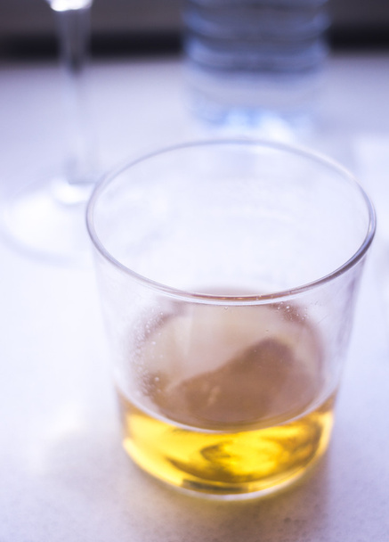 Bicchiere di birra nel pub bar
 - Foto, immagini