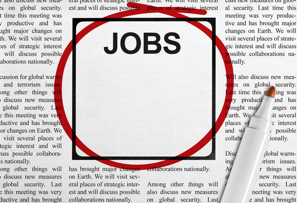 Anuncio de empleo en periódico
 - Foto, Imagen