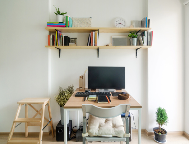 Bureau à domicile espace de travail
 - Photo, image