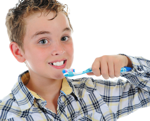 Beautiful little boy cleans your teeth - Foto, immagini