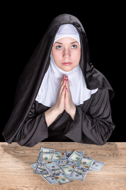 Nun asks for money - Фото, зображення