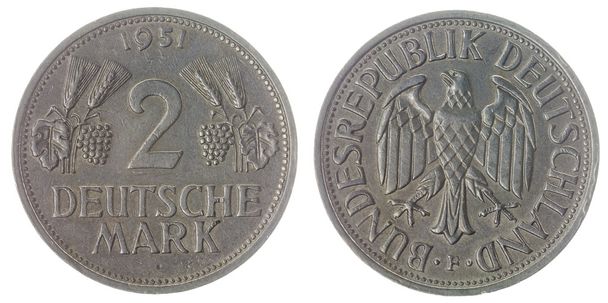 2 značka 1951 mince izolovaných na bílém pozadí, Německo  - Fotografie, Obrázek