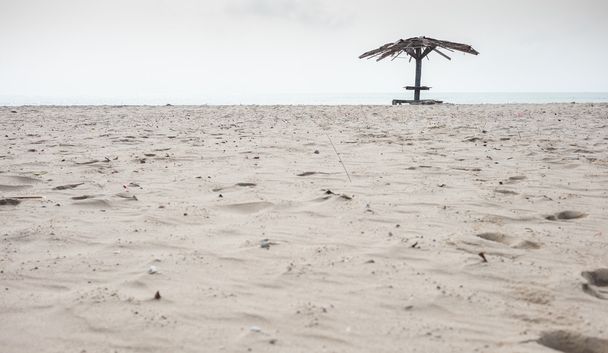 Régi pavilon a strandon - Fotó, kép