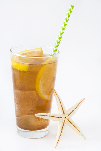 Ice tea with lemon. Isolated photo - Fotoğraf, Görsel
