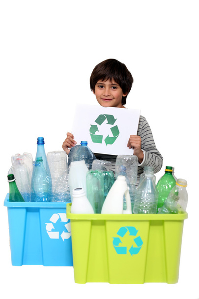 Little boy recycling - Zdjęcie, obraz