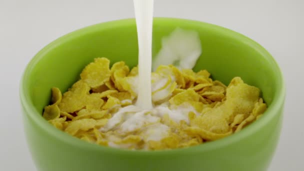 gabonafélék tejjel - Felvétel, videó