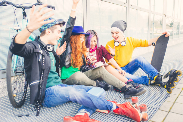Group of teens making activities in an urban area - Fotoğraf, Görsel