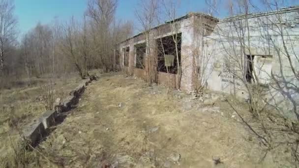 Abandoned building of workshop - Кадры, видео