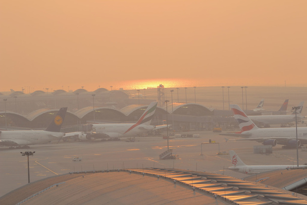 Hong Kong Havaalanı havadan görünümü.  - Fotoğraf, Görsel