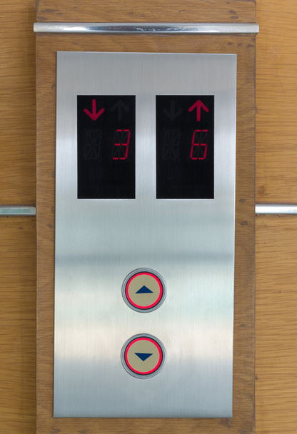 Bouton d'ascenseur sens haut et bas
. - Photo, image