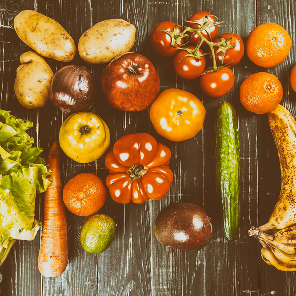 Органічні овочі та фрукти
 - Фото, зображення