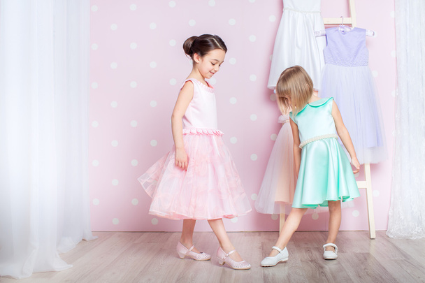 little girls dressed in princess - Foto, Imagem
