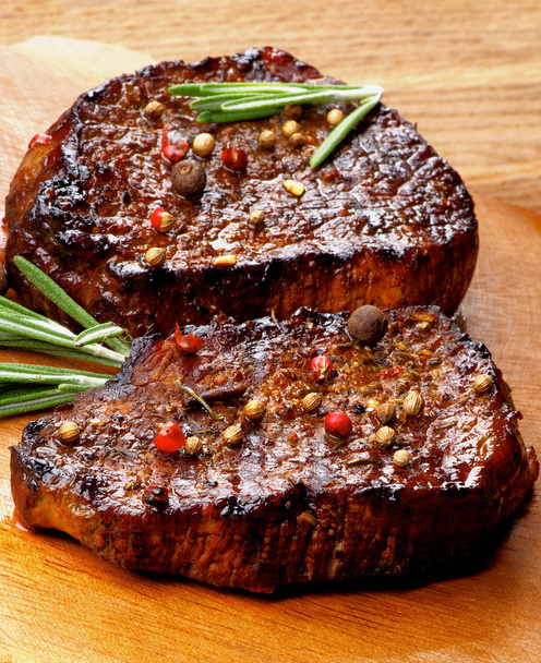 Két marha steakek - Fotó, kép