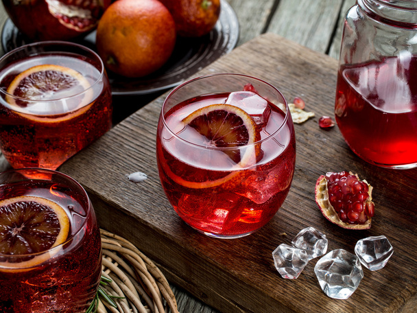 Blood orange and pomegranate cocktails - Valokuva, kuva