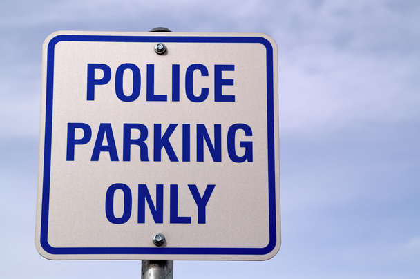Parking de la police seulement signe
 - Photo, image