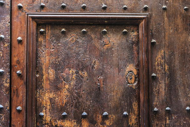 Puerta de madera vieja
 - Foto, imagen