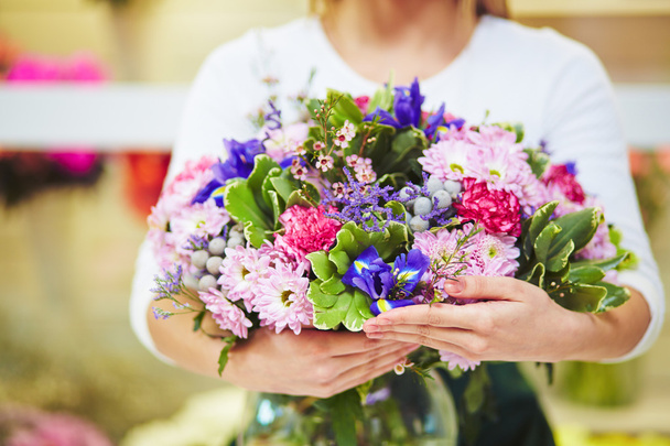 Beautiful bouquet of flowers - Фото, изображение
