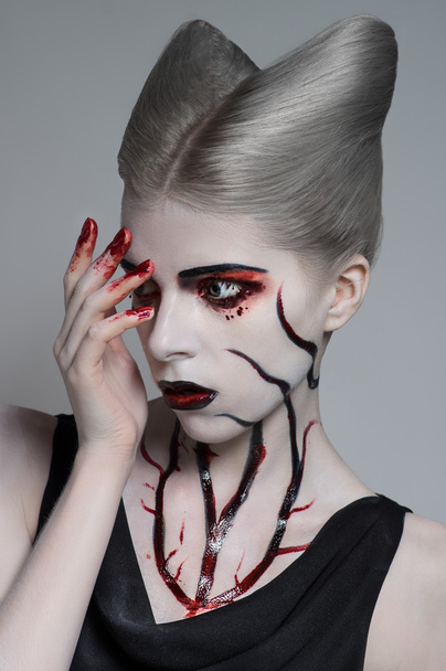 Scary girl with bloody body art - Fotoğraf, Görsel