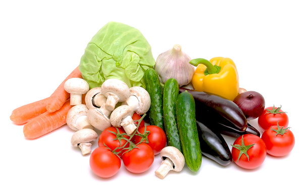 frisches Gemüse auf weißem Hintergrund - Foto, Bild